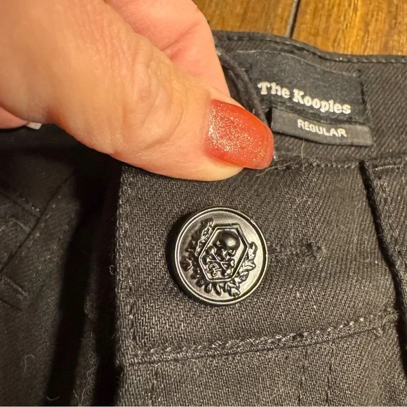 The Kooples Black Regular Fit Jeans Size 27 NWT Skull Button Stretch Denim - Picture 9 of 14